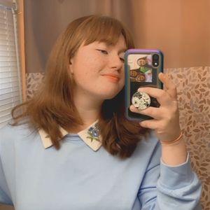 Meet your Posher, Caroline